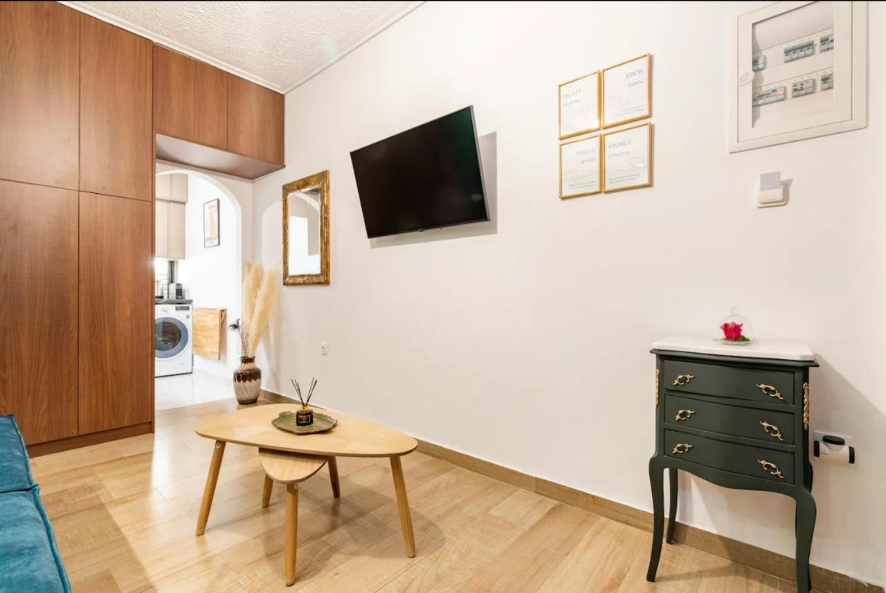 Cute Tiny Apartment In The Heart Of Flisvos Athene Buitenkant foto